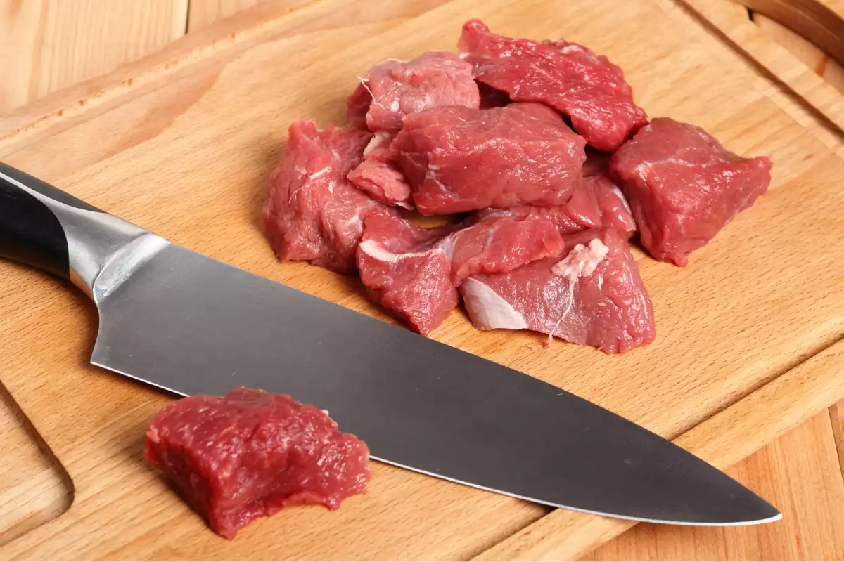 Quel couteau choisir pour couper la viande ? Avis Hachoir Electrique