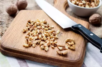 Comment bien hacher les noix pour des recettes parfaites ?